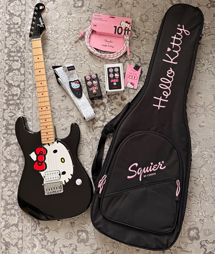 Squier fender hello kitty - by,
