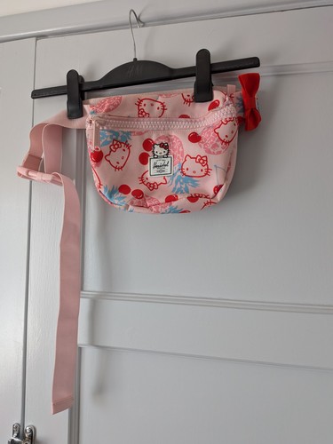Hello kitty herschel kirschen - hello,